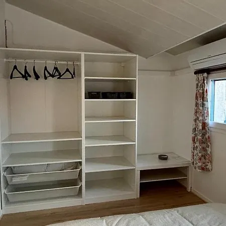 House For 5 With Air Conditioning, Parking & Terrace *