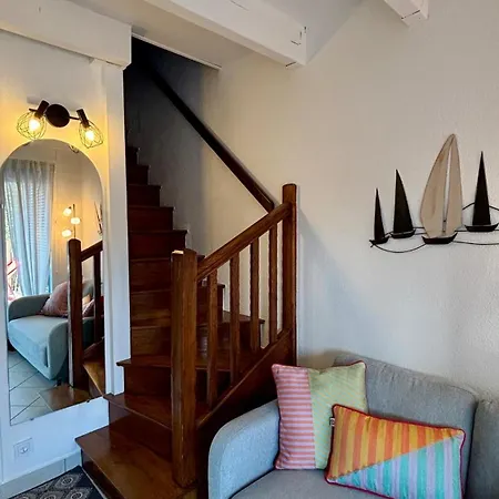 House For 5 With Air Conditioning, Parking & Terrace * Frontignan