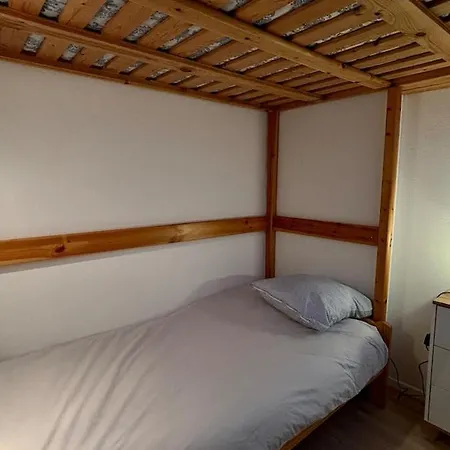 House For 5 With Air Conditioning, Parking & Terrace Hébergement de vacances *