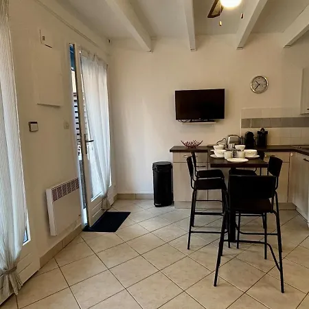 Nyaraló House For 5 With Air Conditioning, Parking & Terrace *